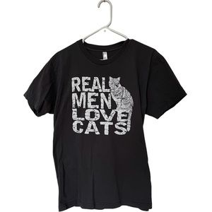 Real Men Love Cats gray T-shirt.